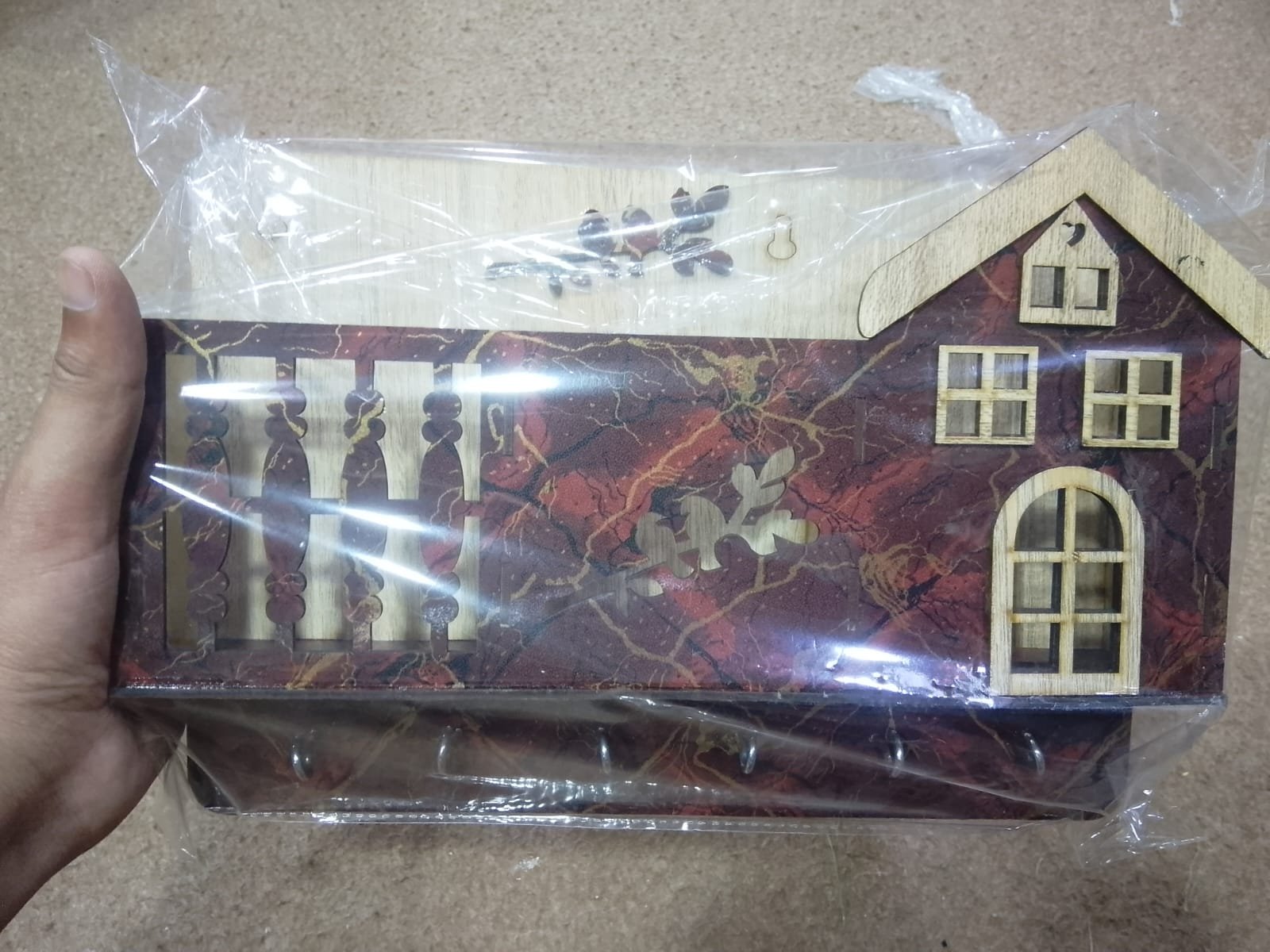 KeyHouse Decorative Wooden Wall Key Holder with 6 Hooks - Image 3